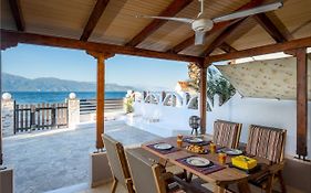 Akoli Blue - An Elegant Residence By The Sea